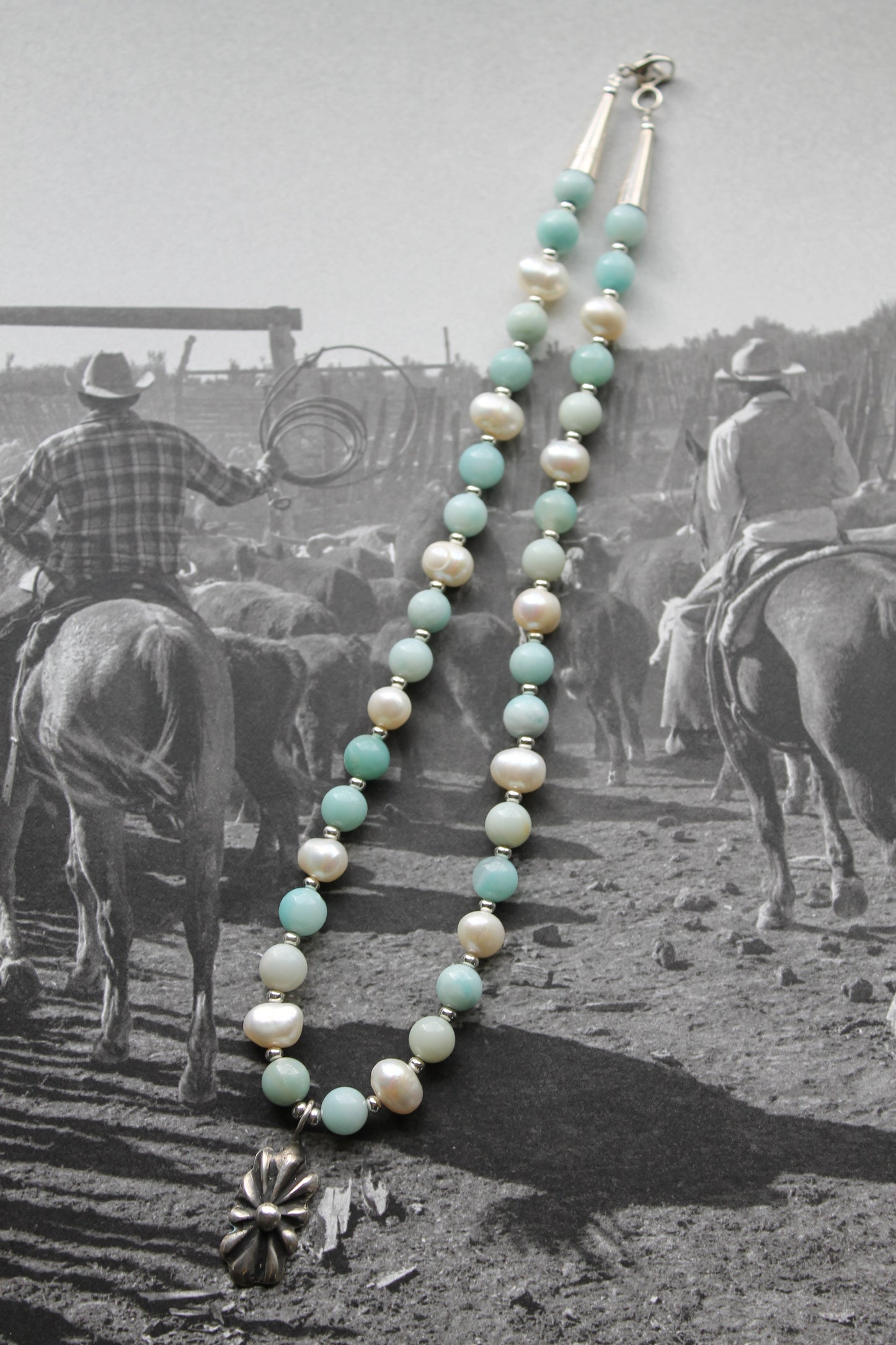 +The Water-Lot Necklace+