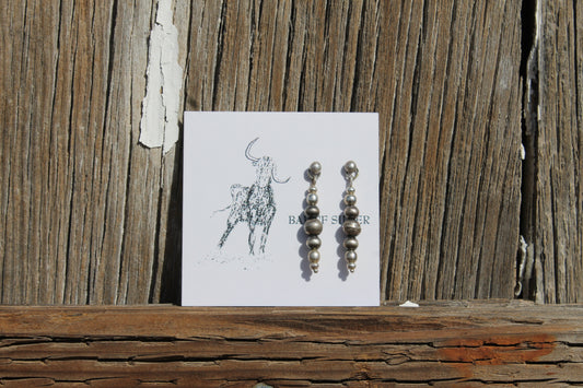 Graduated Navajo Pearl Studs